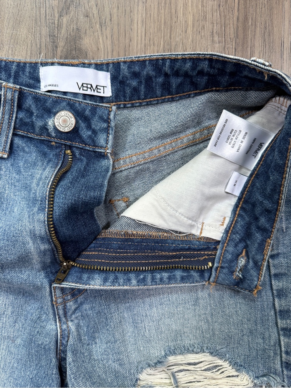 Vervet Distressed Denim Cutoff Shorts XS - Picture 8 of 11
